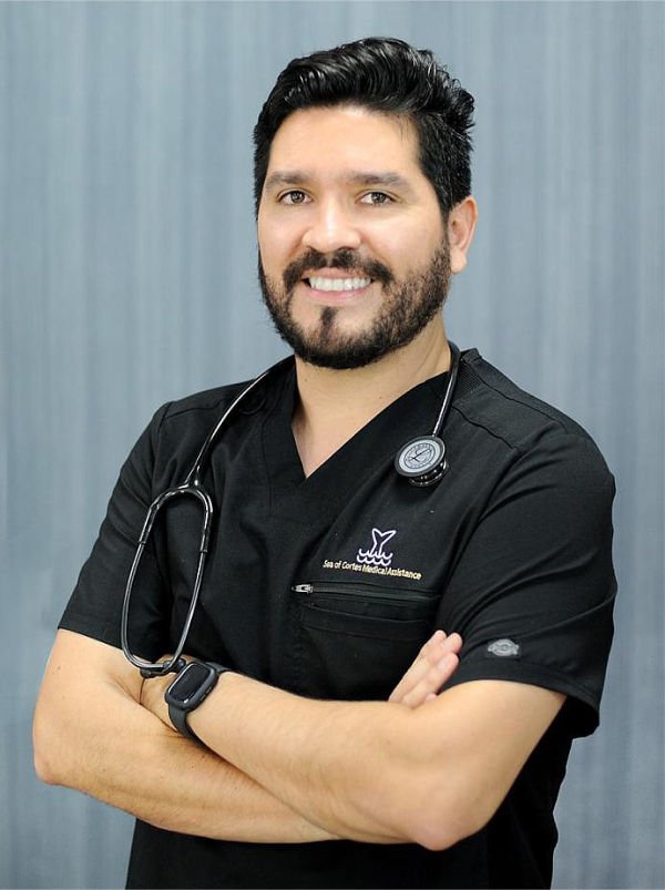 Cabo Doctor 24/7 - Dr. Dennis Cortés 