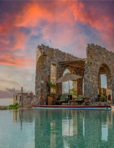 El Faro Beach Club