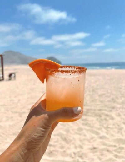 El Faro Beach Club