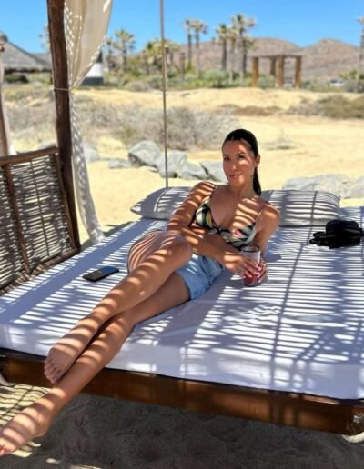 El Faro Beach Club