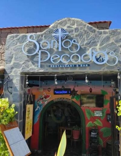 Santos Pecados